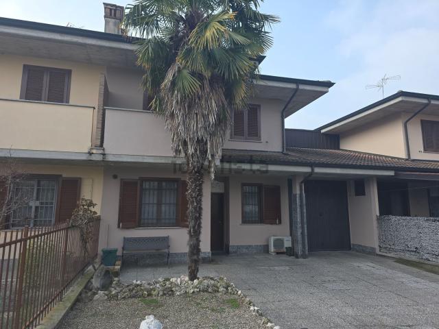 Villetta a schiera in vendita di 160 m² in Viale Italia, 51