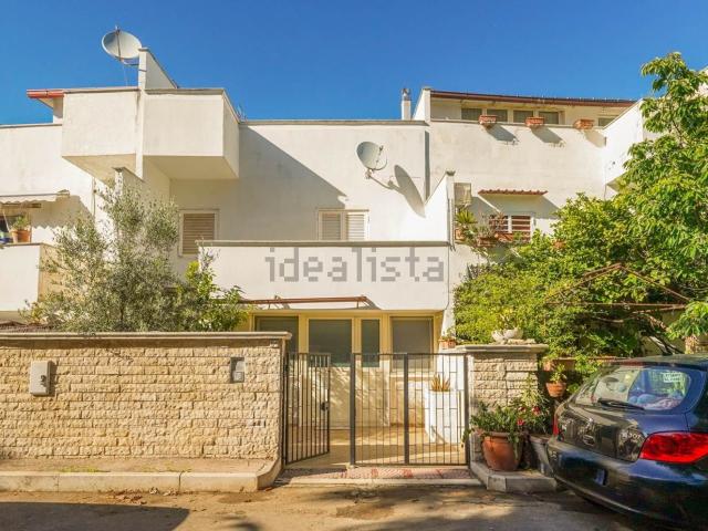 Villetta a schiera in vendita di 160 m² in Contrada Auricarro, 84