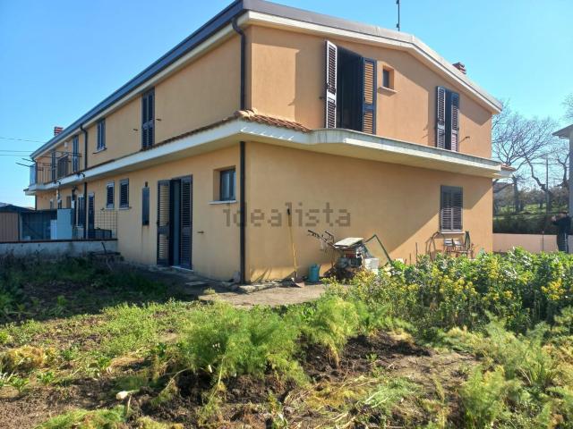 Villetta a schiera in vendita di 160 m² in Contrada San Berardino