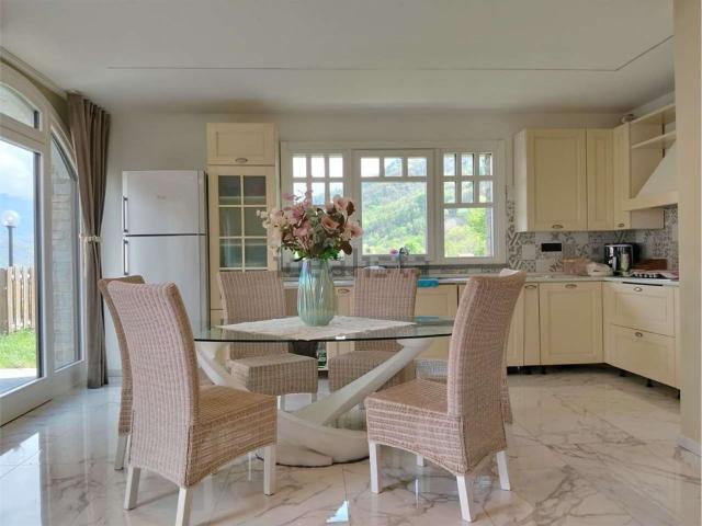 Villetta a schiera in vendita di 160 m² in Località Grange