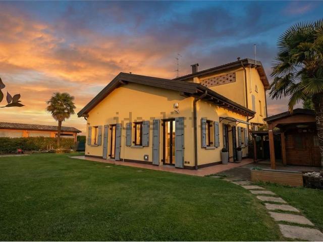 Villetta a schiera in vendita di 160 m² in Strada Fossa Monda Nord