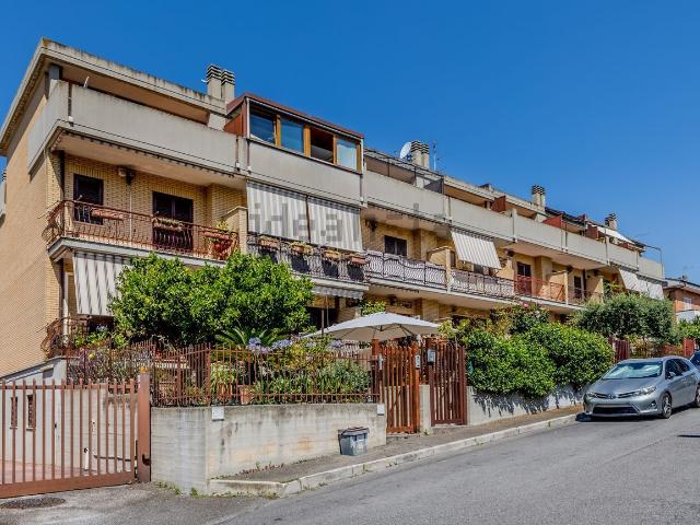 Villetta a schiera in vendita di 161 m² in Via Vittorino Cannavina