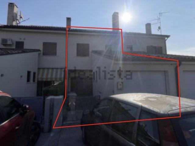 Villetta a schiera in vendita di 162 m² in Via Corne, 14