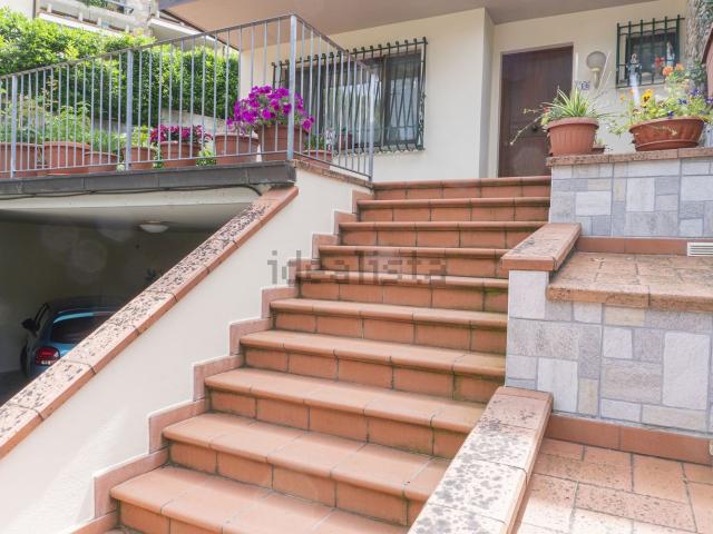 Villetta a schiera in vendita di 162 m² in Via Boito, 100