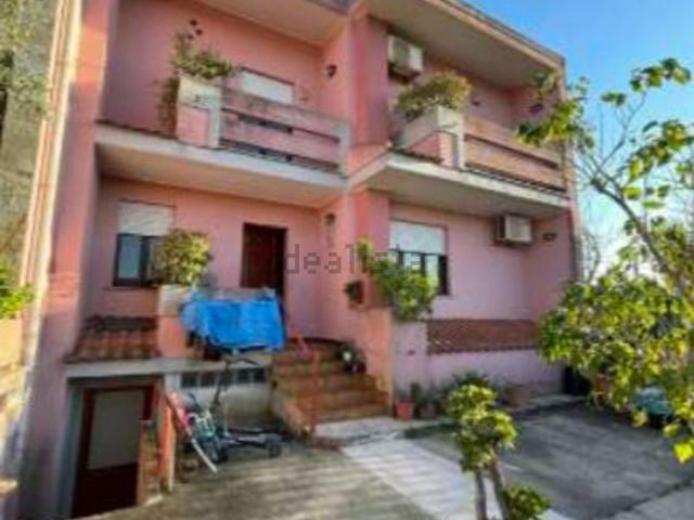 Villetta a schiera in vendita di 162 m² in Via delle Ferule, 26