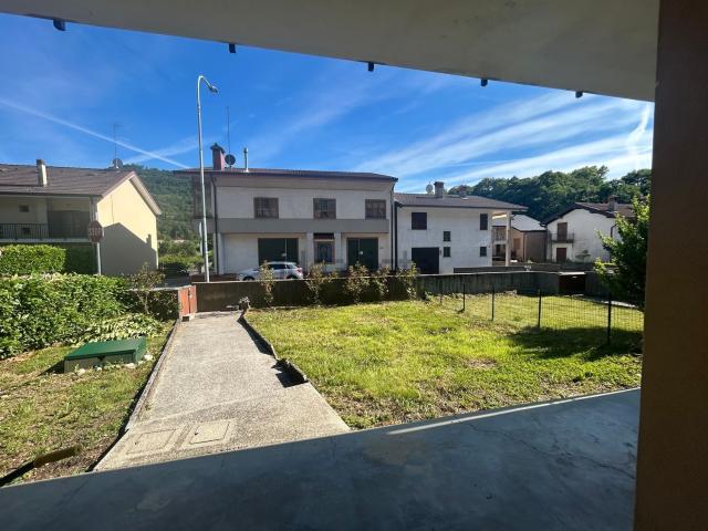 Villetta a schiera in vendita di 162 m² in Borgo Curminie, 36