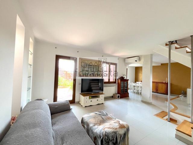Villetta a schiera in vendita di 163 m²