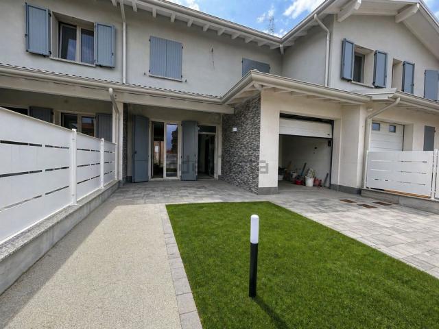 Villetta a schiera in vendita di 163 m² in Via Europa