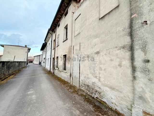 Villetta a schiera in vendita di 163 m² in Via Fratelli Cairoli