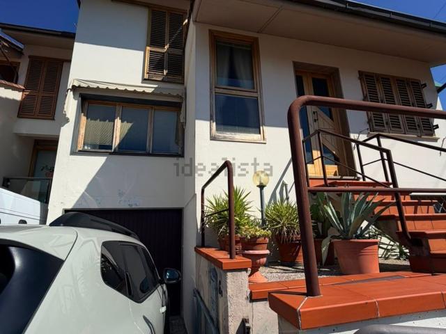 Villetta a schiera in vendita di 163 m² in Via Luigi Francolini