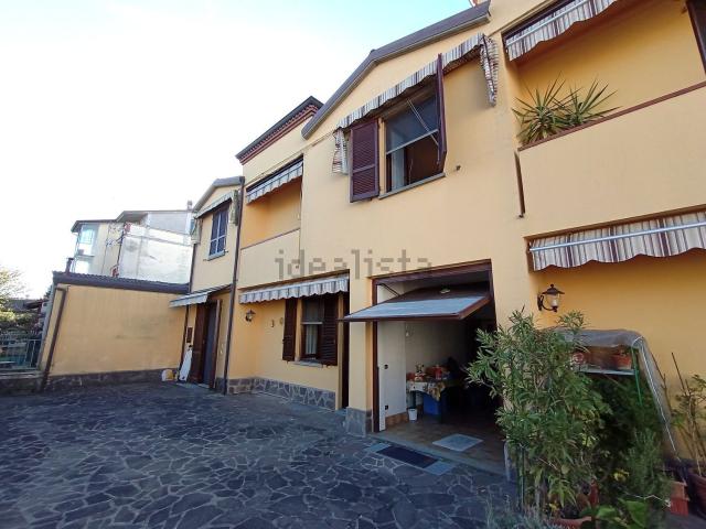Villetta a schiera in vendita di 163 m² in Strada Molinazzo, 1350