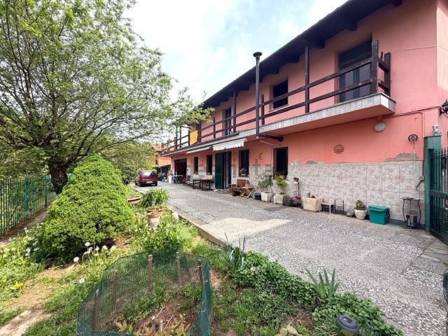 Villetta a schiera in vendita di 164 m² in Via Maestra