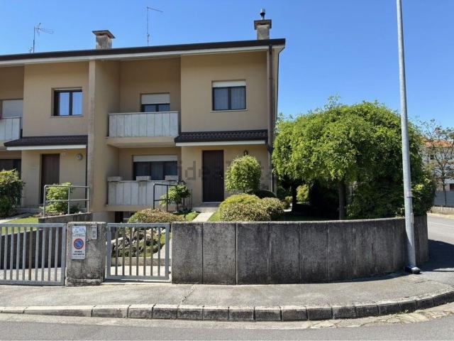 Villetta a schiera in vendita di 165 m²