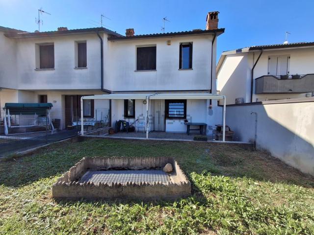 Villetta a schiera in vendita di 165 m² in Via Cristoforo da Romano