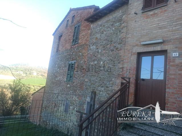 Villetta a schiera in vendita di 165 m² in Via Giuseppe Garibaldi