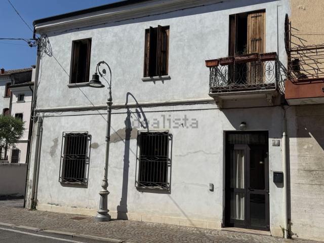Villetta a schiera in vendita di 165 m² in Via Giuseppe Garibaldi, 34