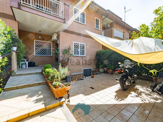 Villetta a schiera in vendita di 165 m² in Via di Torre Morena, 91