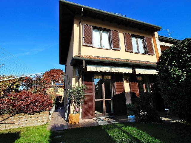 Villetta a schiera in vendita di 165 m² in Via L. Neri, 355
