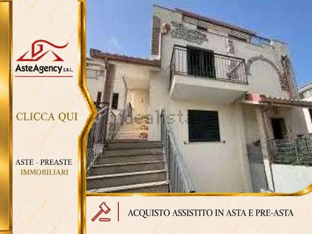 Villetta a schiera in vendita di 165 m² in Via Lanzillotti
