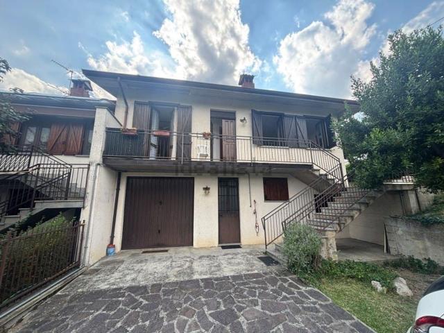 Villetta a schiera in vendita di 165 m² in Via Roma, 2
