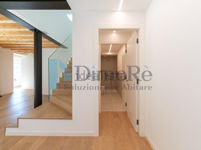 Villetta a schiera in vendita di 165 m² in Via Ronzinella, 21