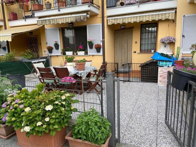Villetta a schiera in vendita di 165 m² in Via RENCO
