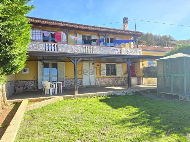 Villetta a schiera in vendita di 165 m² in Contrada San Ianni