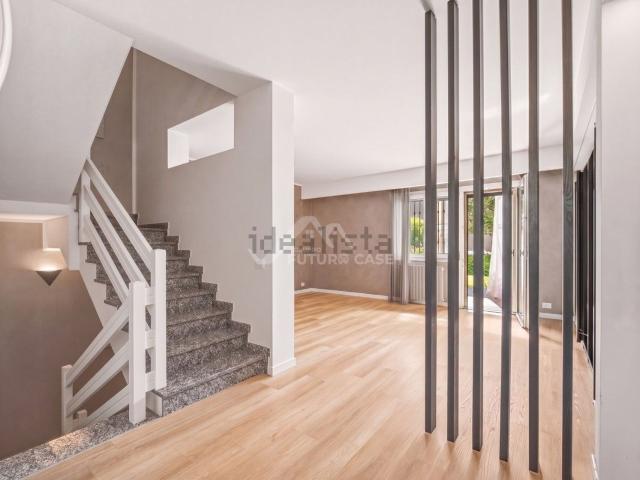 Villetta a schiera in vendita di 167 m² in Via Albert Luthuli
