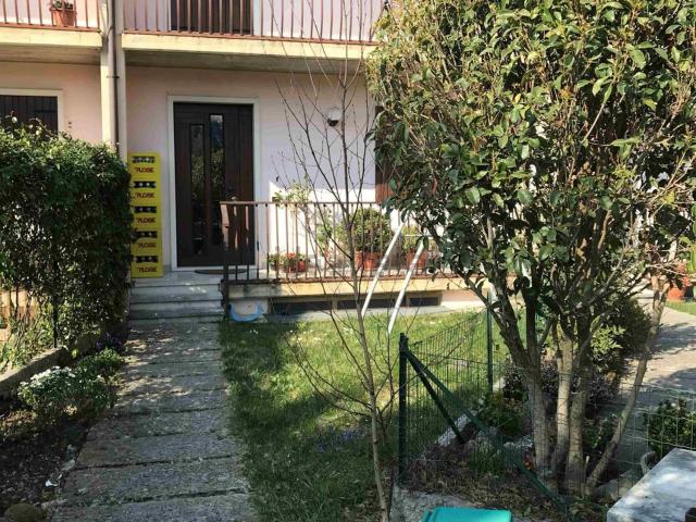 Villetta a schiera in vendita di 167 m² in Via dei Peschi, 33
