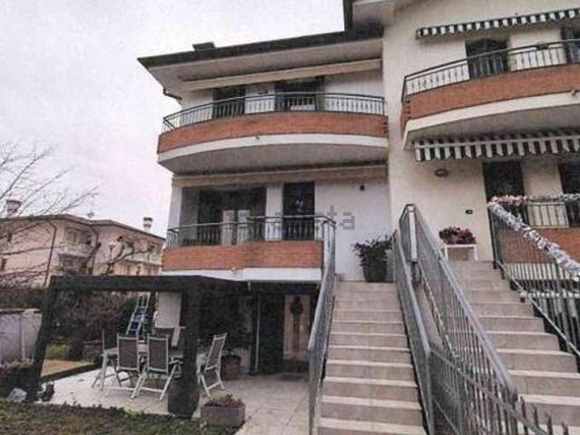 Villetta a schiera in vendita di 167 m² in Via Egidio Montagner, 28