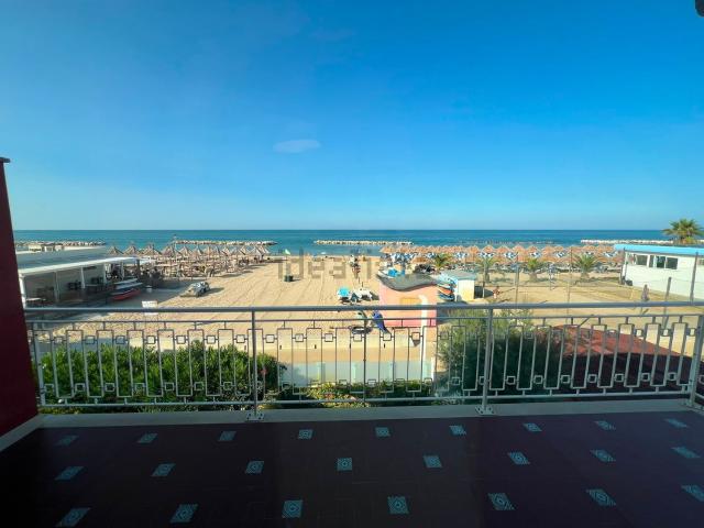 Villetta a schiera in vendita di 167 m² in Viale Alcione, 51