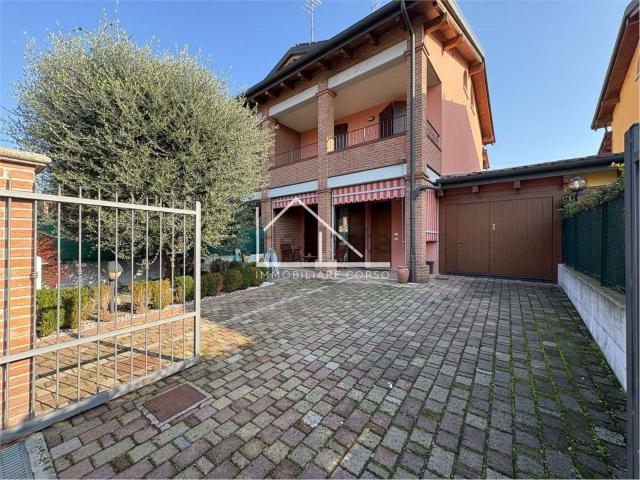 Villetta a schiera in vendita di 168 m² in Via Pietro Alberti