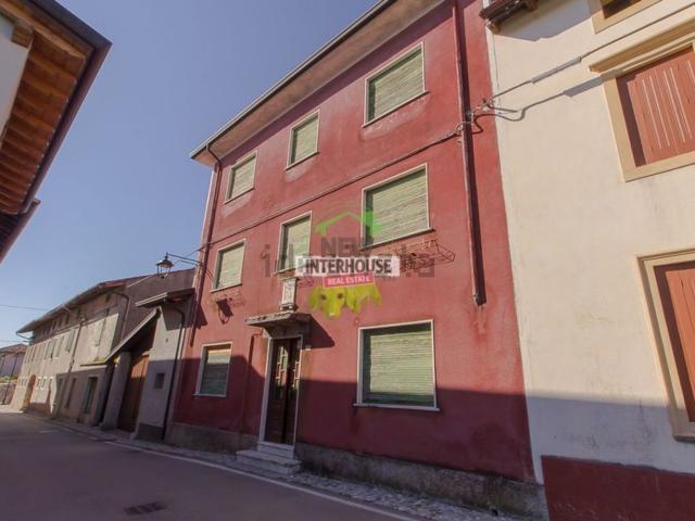 Villetta a schiera in vendita di 168 m² in Via Traiano, 8