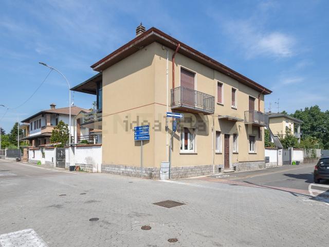 Villetta a schiera in vendita di 168 m² in Via Umberto I, 60
