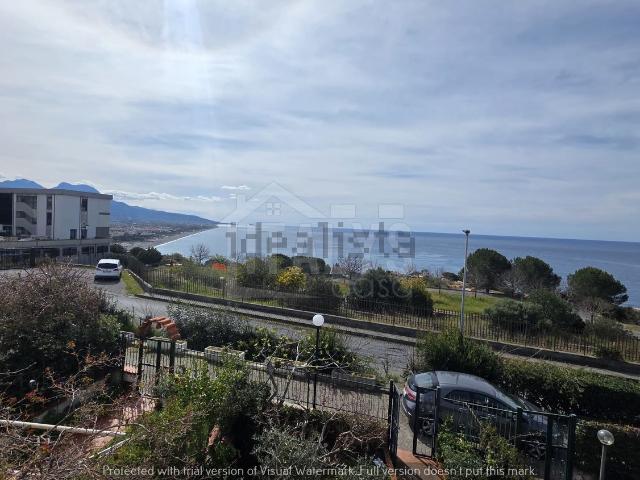 Villetta a schiera in vendita di 169 m² in Via D.Cupido, 17