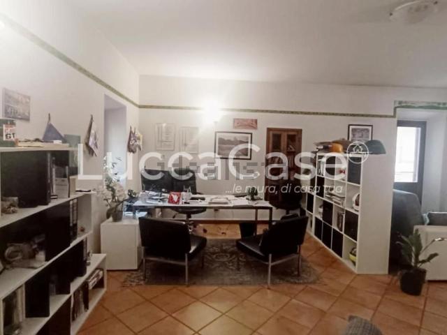 Villetta a schiera in vendita di 169 m² in Via della Repubblica, 55051