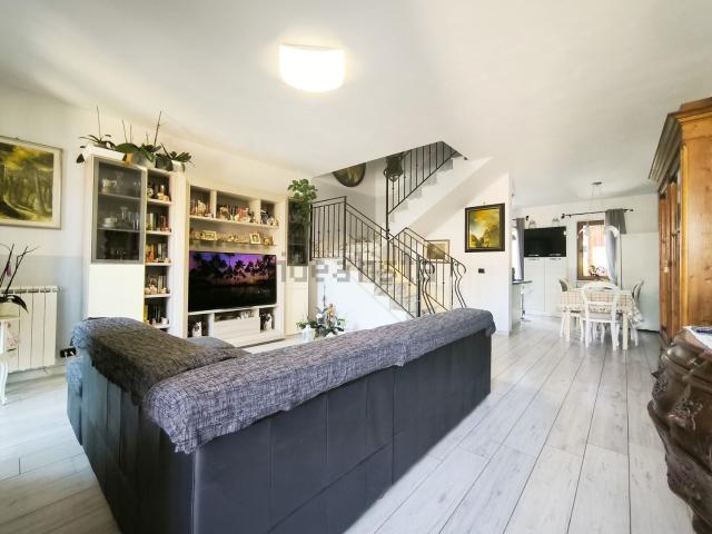 Villetta a schiera in vendita di 170 m² in Via Campo d&apos Appio