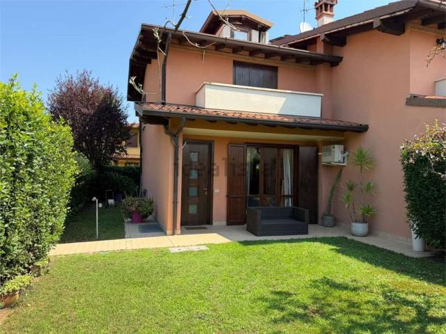 Villetta a schiera in vendita di 170 m² in Via Alcide de Gasperi, 1