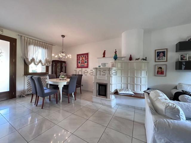 Villetta a schiera in vendita di 170 m² in Via Asolana, 1