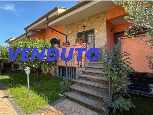 Villetta a schiera in vendita di 170 m² in Via Bassignana, 14