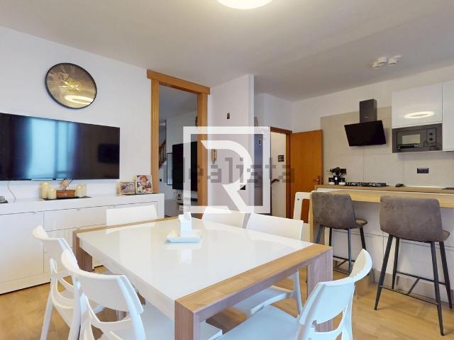 Villetta a schiera in vendita di 170 m² in Via Gucci, 6