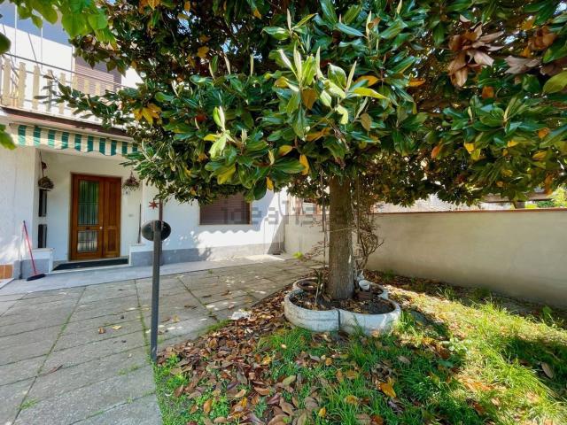 Villetta a schiera in vendita di 170 m² in Via Don Giovanni Minzoni