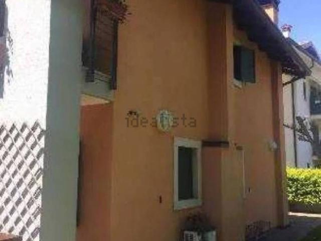 Villetta a schiera in vendita di 170 m² in Via Don Roberto Barbieri, 16