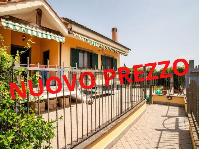 Villetta a schiera in vendita di 170 m² in Via di Spregamore, 148