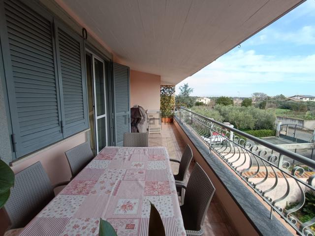 Villetta a schiera in vendita di 170 m² in Via Filippo Naldi