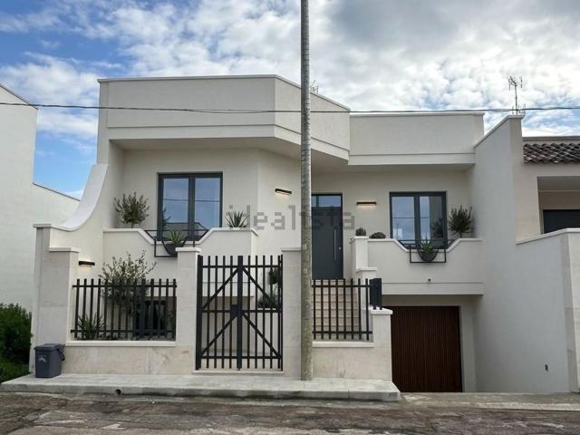 Villetta a schiera in vendita di 170 m² in Via Francesco de Sanctis, 31