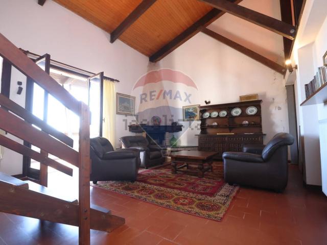 Villetta a schiera in vendita di 170 m² in Via Olivella Caminata, 6