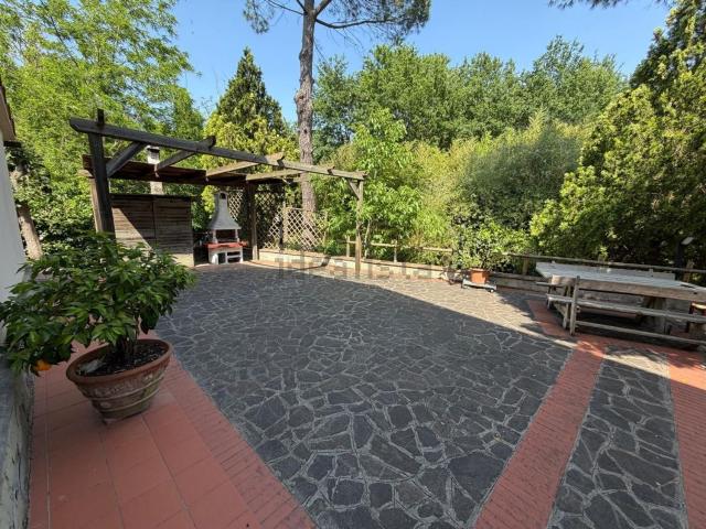 Villetta a schiera in vendita di 170 m² in Via Pozzale, 1