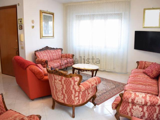 Villetta a schiera in vendita di 170 m² in Via Piane, 119