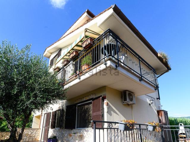 Villetta a schiera in vendita di 170 m² in Via Pietro Micca, 5